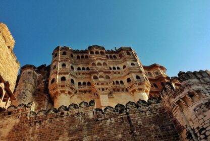 Why Travel Light Rajasthan is the Best Taxi Service in Jodhpur for Safe & Comfortable Travel